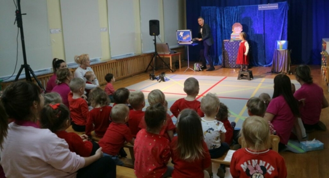 Teatrzyk -,,Tajemnica szczęśliwego ząbka''