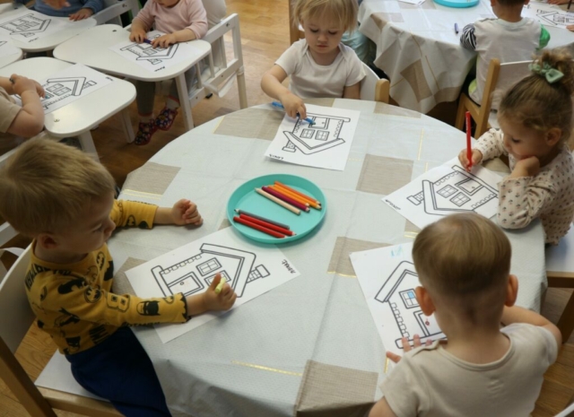Praca plastyczna -Mój dom