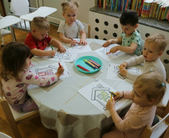 Praca plastyczna -Mój dom