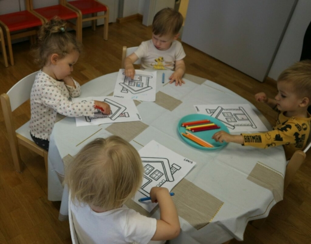 Praca plastyczna -Mój dom