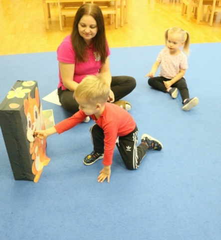 Wiersz pt ,,Wiewiórka"