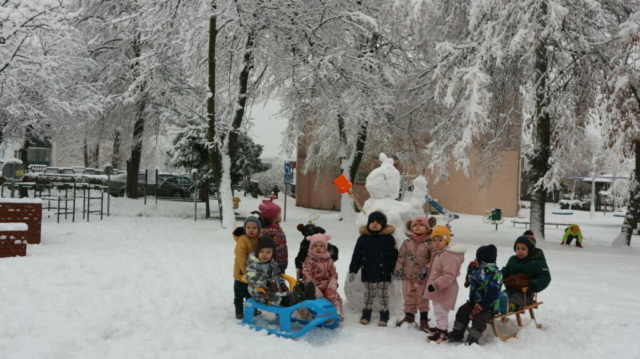 Zimowe zabawy na dworze