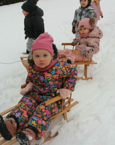 Zimowe zabawy na dworze