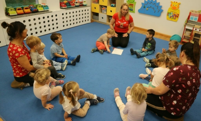 Wiersz pt: ,,Mikołaju gdzie ty masz prezenty''