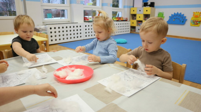 Praca plastyczna- Zimowy karmnik