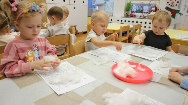 Praca plastyczna- Zimowy karmnik