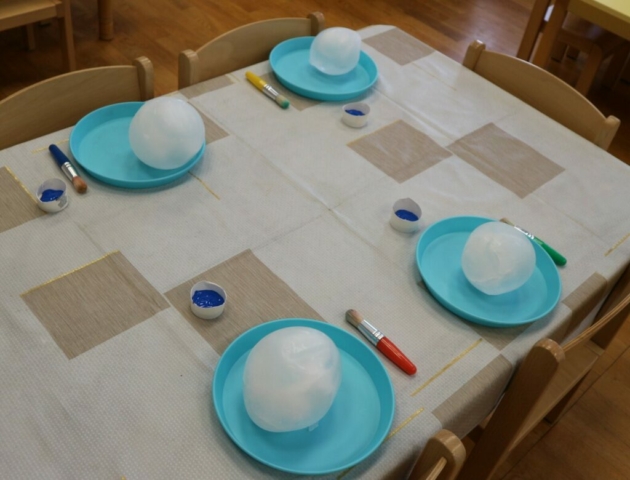 Malowanie kul lodowych