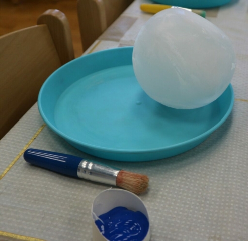 Malowanie kul lodowych