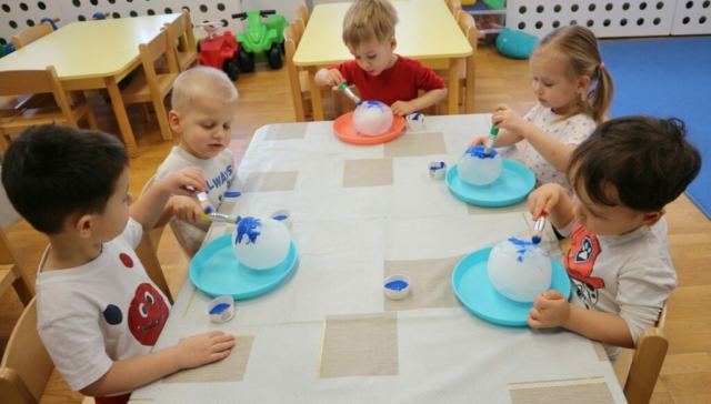 Malowanie kul lodowych