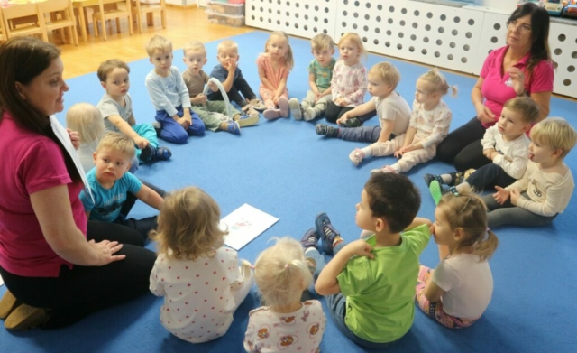 Wysłuchanie wiersza - ,,Zimowe zabawy''