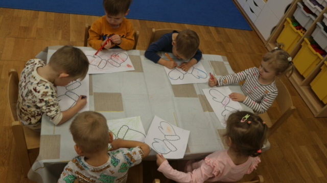 Praca plastyczna - rękawiczki