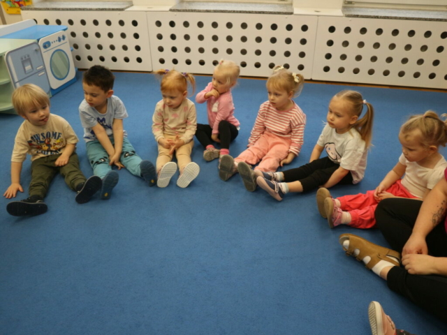 Wysłuchanie wiersza pt." Moje pluszaki"