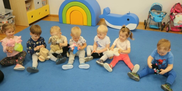 Wysłuchanie wiersza pt." Moje pluszaki"