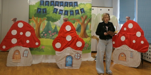 Teatrzyk pt. "Smerfy szukają wiosny"