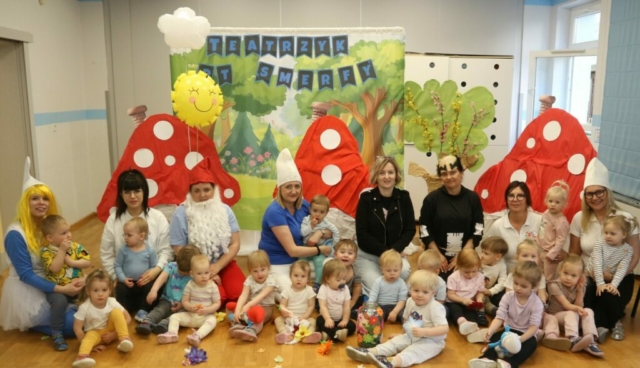 Teatrzyk pt. "Smerfy szukają wiosny"