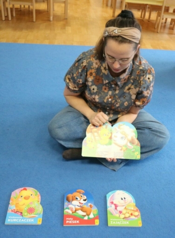 Czytanie bajki przez rodzica