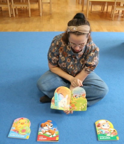 Czytanie bajki przez rodzica